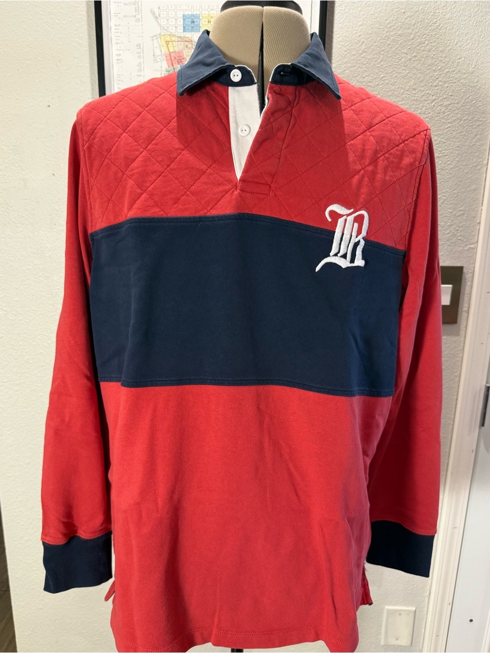 Brooks Brothers XL Red Navy Quilted Rugby Golden Fleece Back Patch
